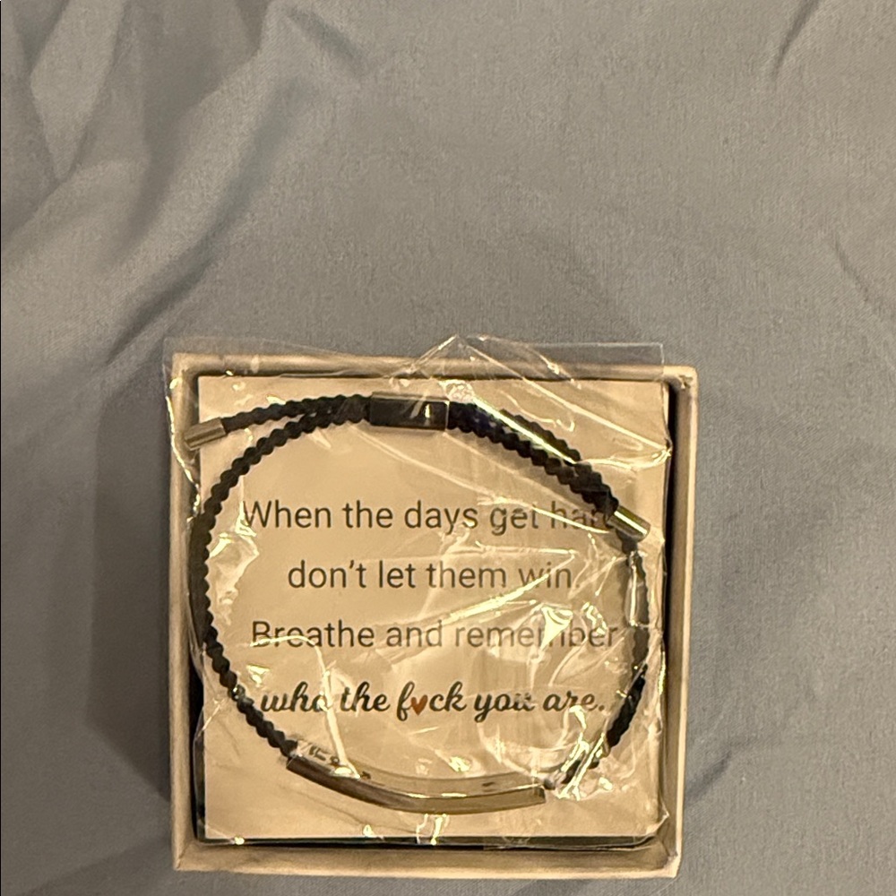 Black and Silver Bracelet with Inspirational Card - Picture 3 of 3